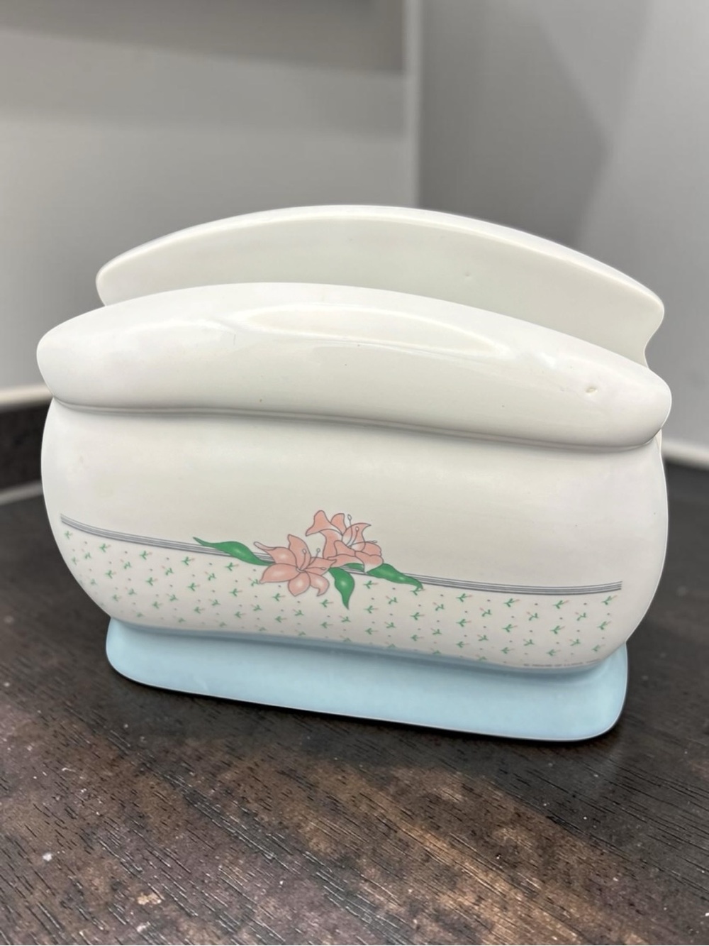 Vintage 1989 House Of Lloyd Floral Ceramic Napkin Holder Pink Iris Design EUC